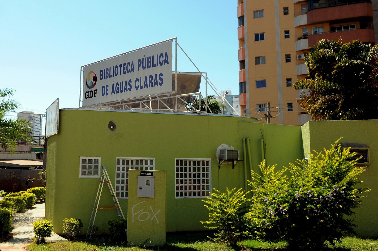 Fachada da Biblioteca Pública de Águas Claras, no Distrito Federal